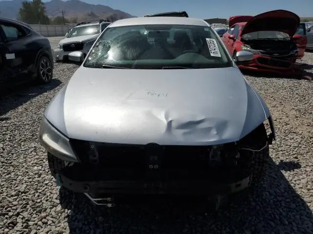 2013 VOLKSWAGEN JETTA SE  