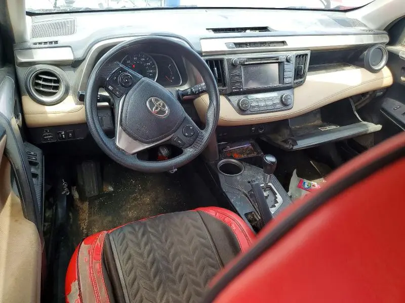 2014 TOYOTA RAV4 XLE  