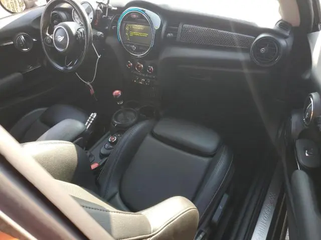 2017 MINI COOPER S  