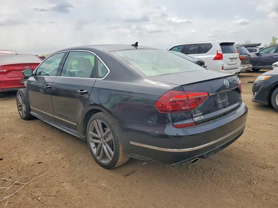 2017 VOLKSWAGEN PASSAT R-LINE  