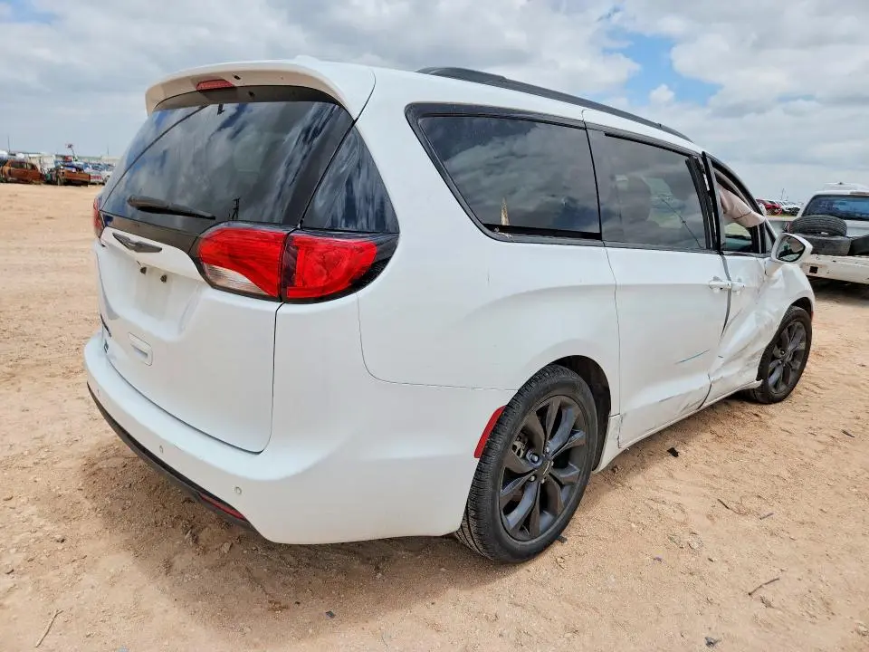 2020 CHRYSLER PACIFICA TOURING L  