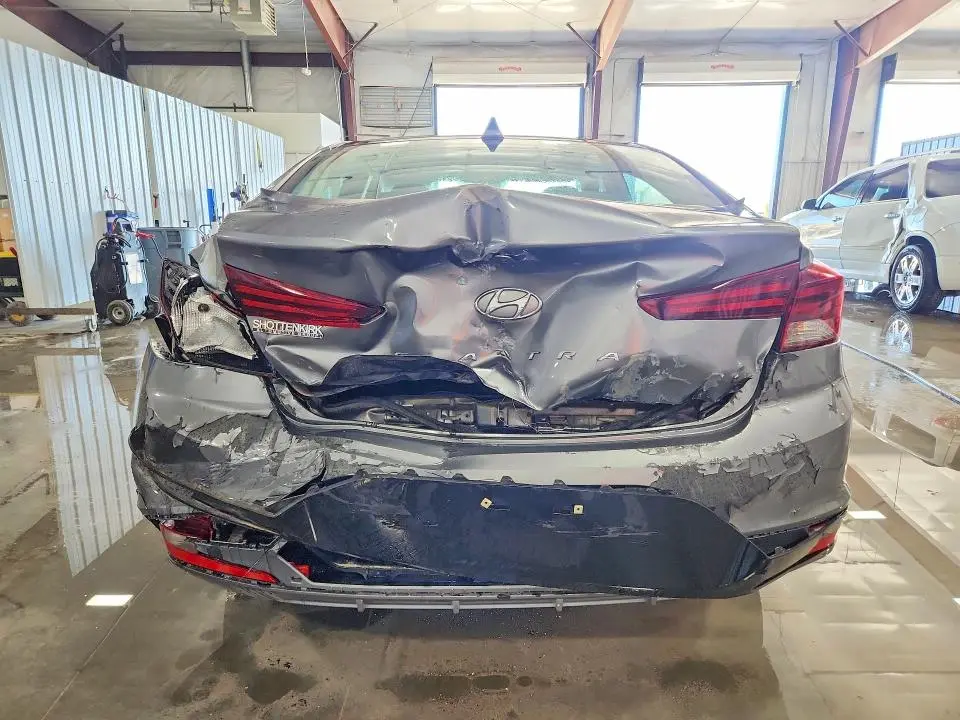 2019 HYUNDAI ELANTRA SEL  