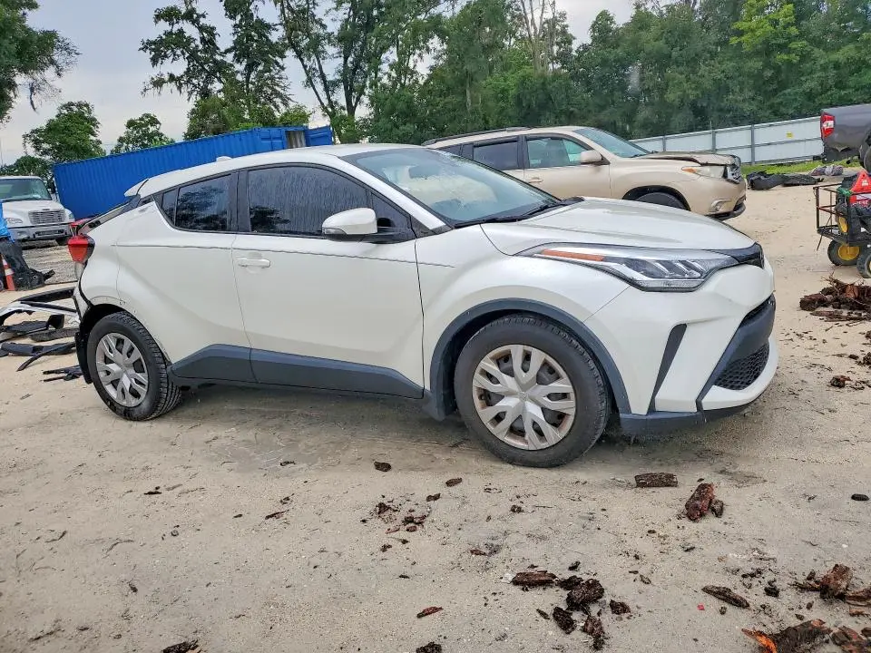 2021 TOYOTA C-HR LE  