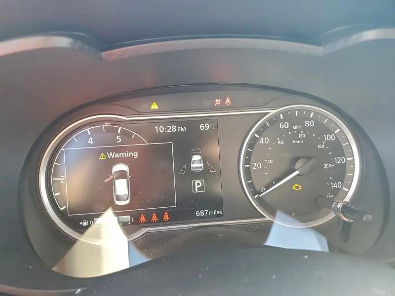 2025 NISSAN VERSA SR  
