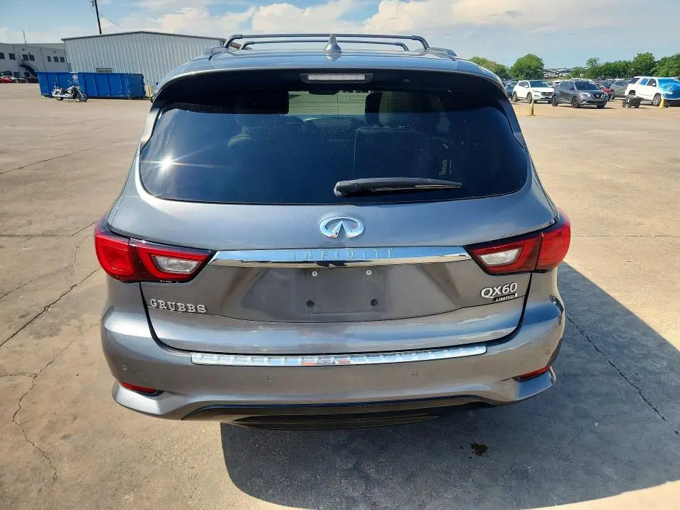 2019 INFINITI QX60 LUXE  