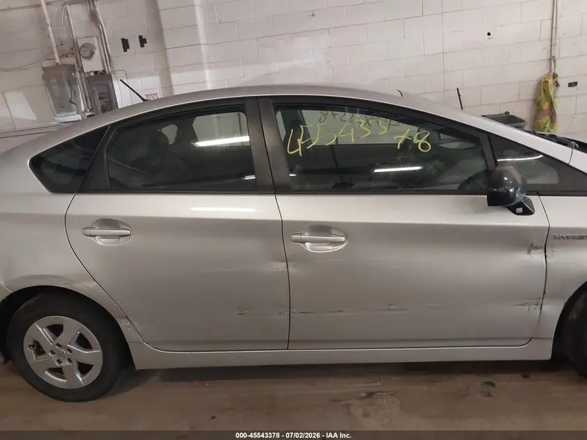 2011 TOYOTA PRIUS THREE