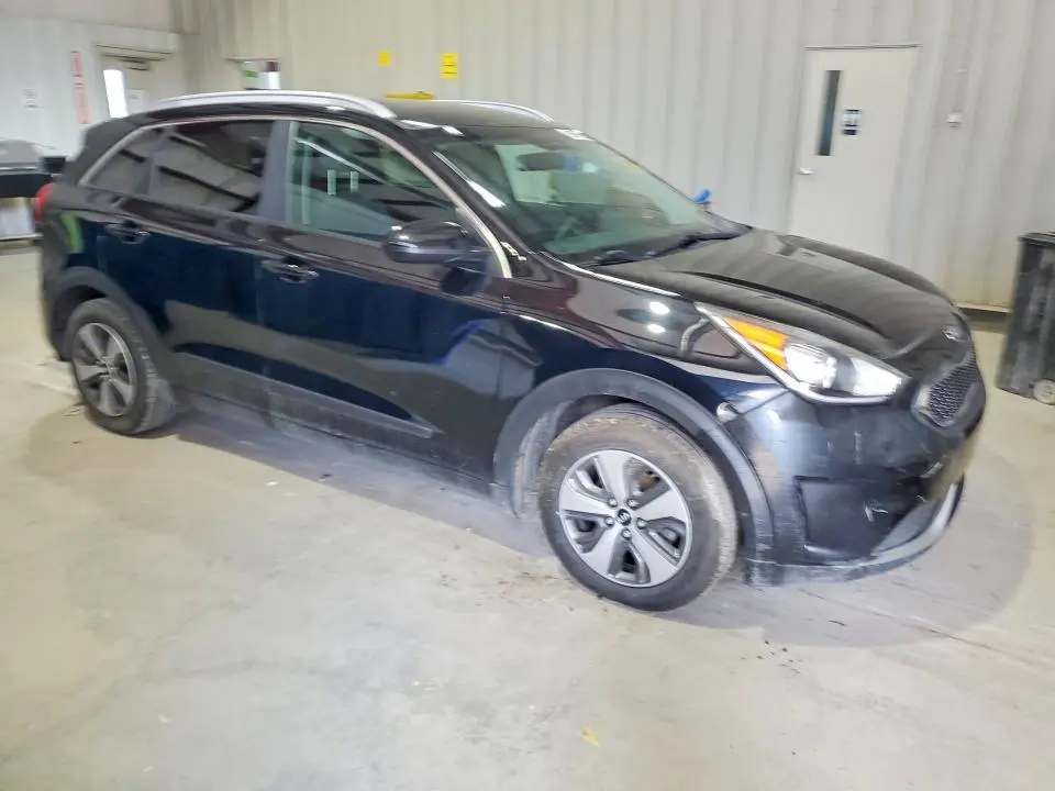2017 KIA NIRO LX  