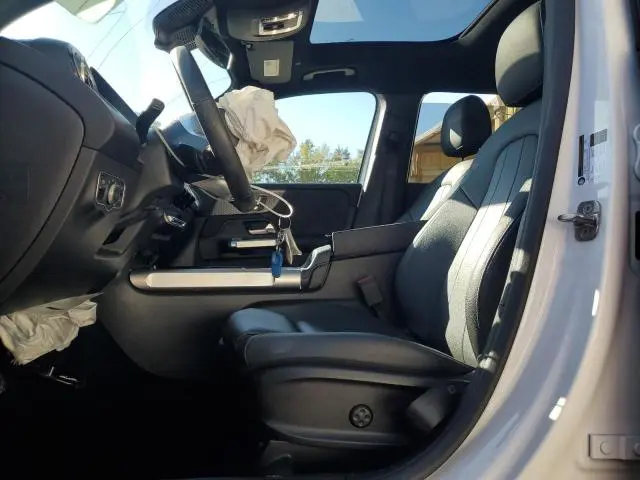 2025 MERCEDES-BENZ GLB 250 4MATIC  