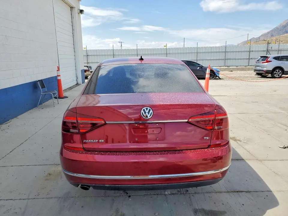 2017 VOLKSWAGEN PASSAT SE  
