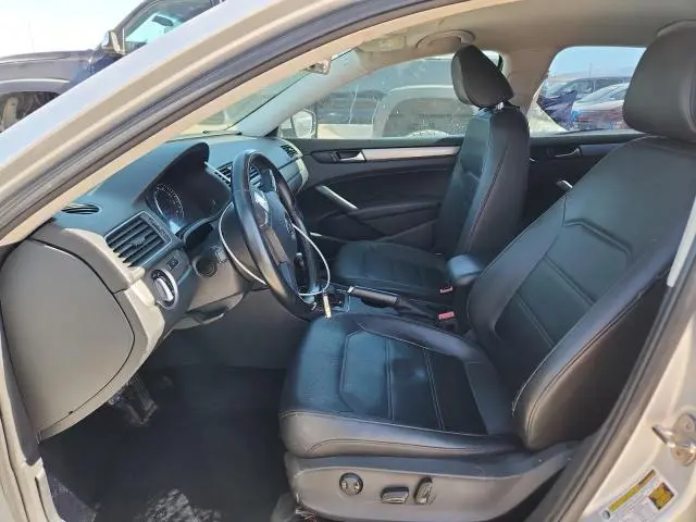 2015 VOLKSWAGEN PASSAT S  