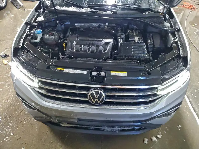 2022 VOLKSWAGEN TIGUAN SE  