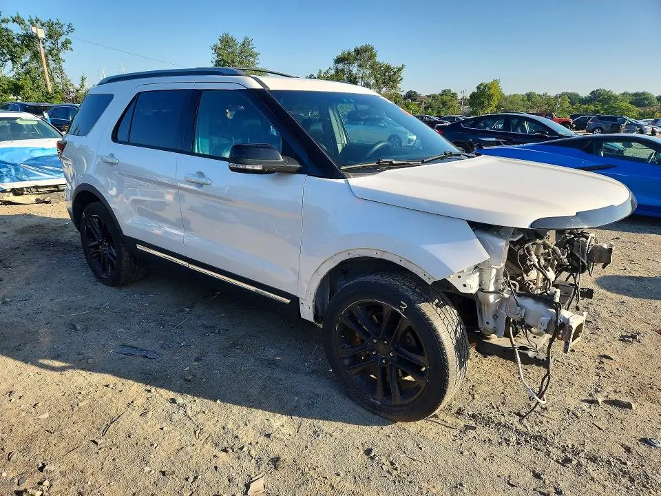 2016 FORD EXPLORER XLT  