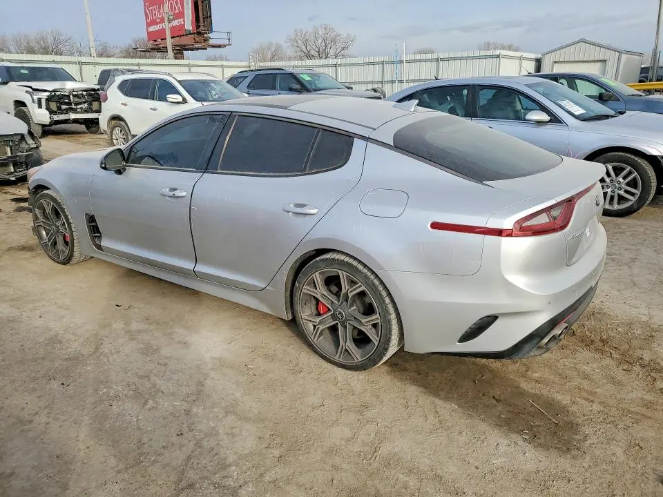 2018 KIA STINGER GT2  