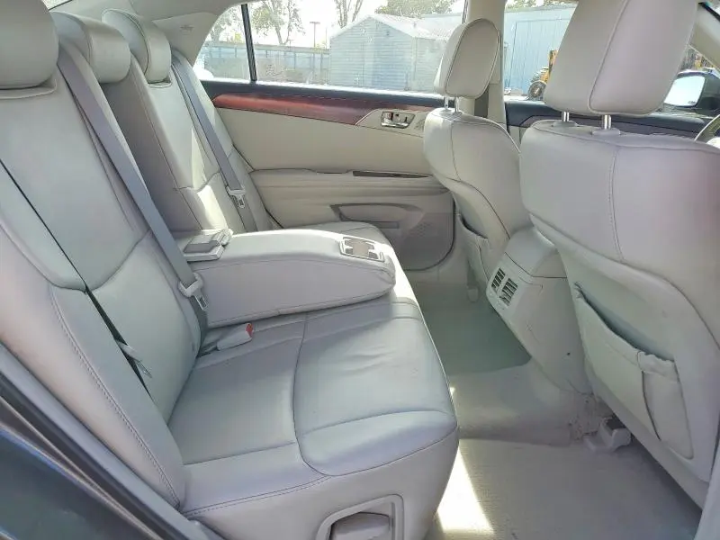 2011 TOYOTA AVALON BASE  