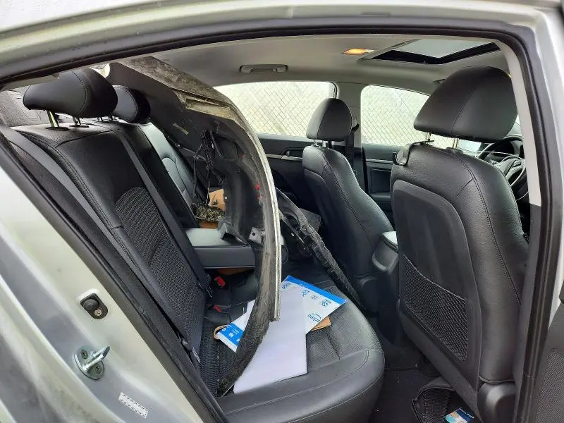 2017 HYUNDAI ELANTRA LIMITED  