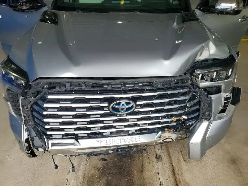 2023 TOYOTA TUNDRA CREWMAX CAPSTONE  