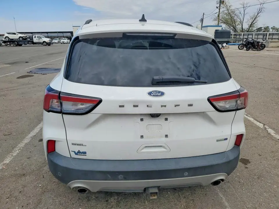 2020 FORD ESCAPE SEL  
