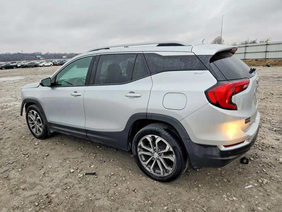 2020 GMC TERRAIN SLT  