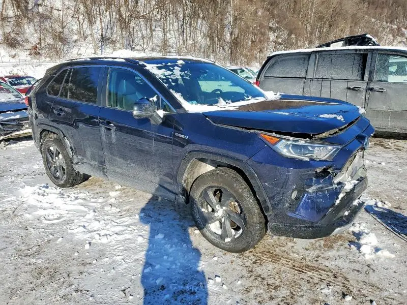 2021 TOYOTA RAV4 XSE  