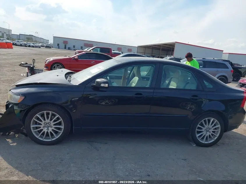 2011 VOLVO S40 T5