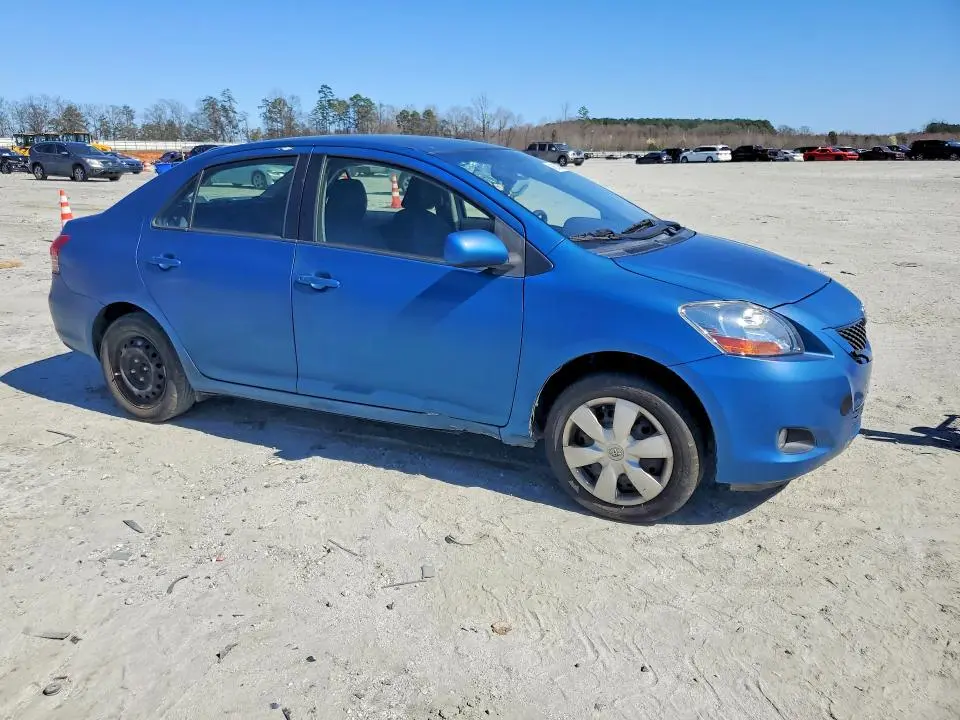 2010 TOYOTA YARIS BASE  
