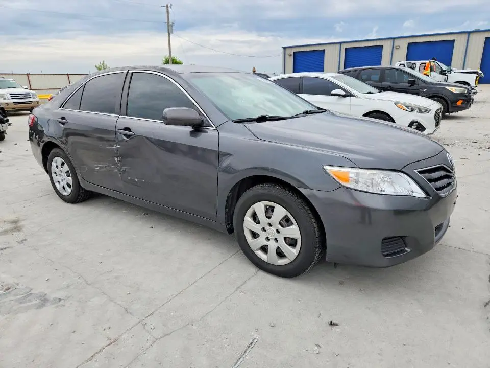 2010 TOYOTA CAMRY LE  