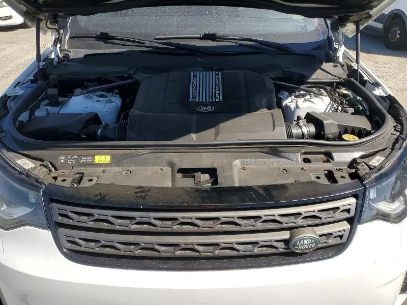 2020 LAND ROVER DISCOVERY SE  