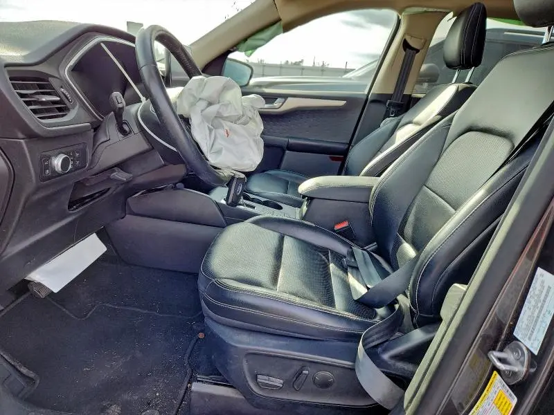 2020 FORD ESCAPE SE SPORT  