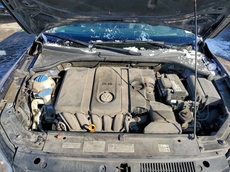 2012 VOLKSWAGEN PASSAT SE  