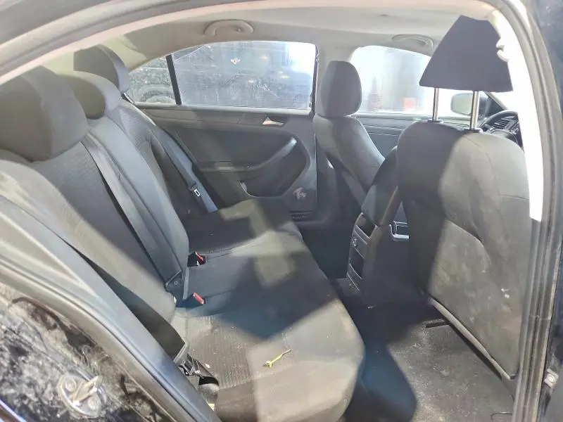 2015 VOLKSWAGEN JETTA BASE  
