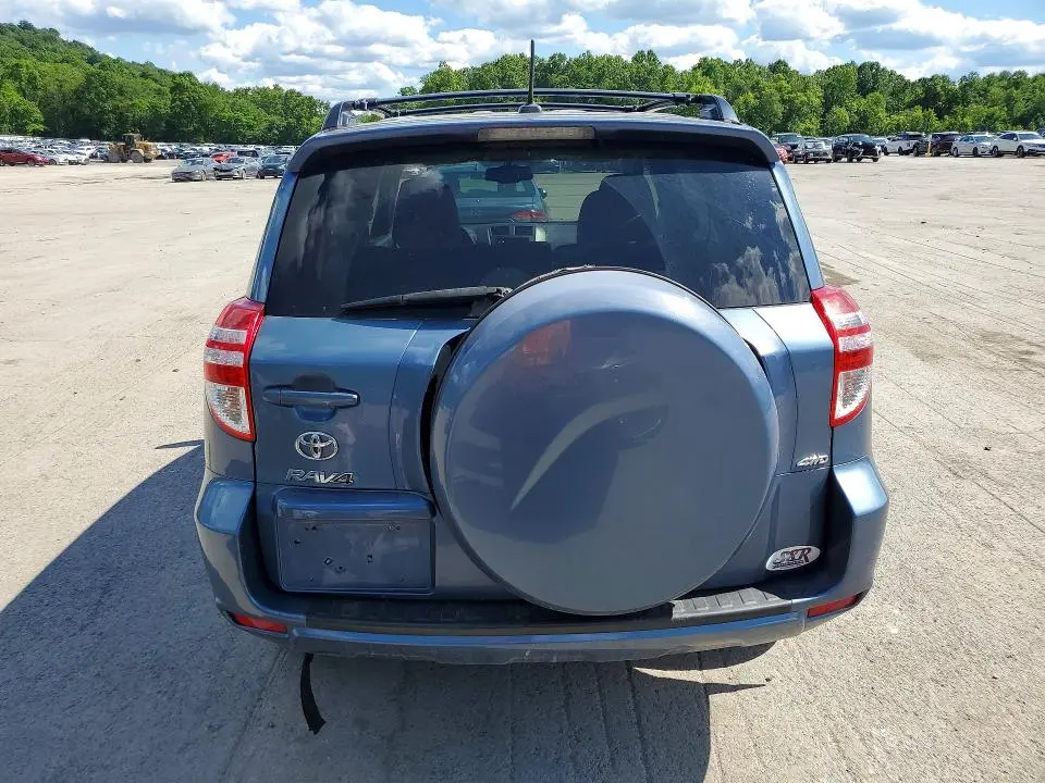 2011 TOYOTA RAV4 BASE  