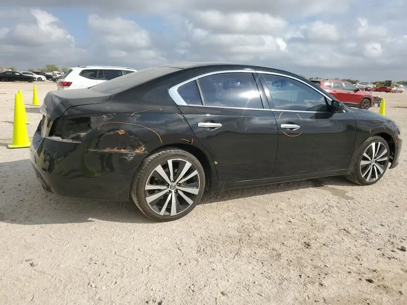 2013 NISSAN MAXIMA S  