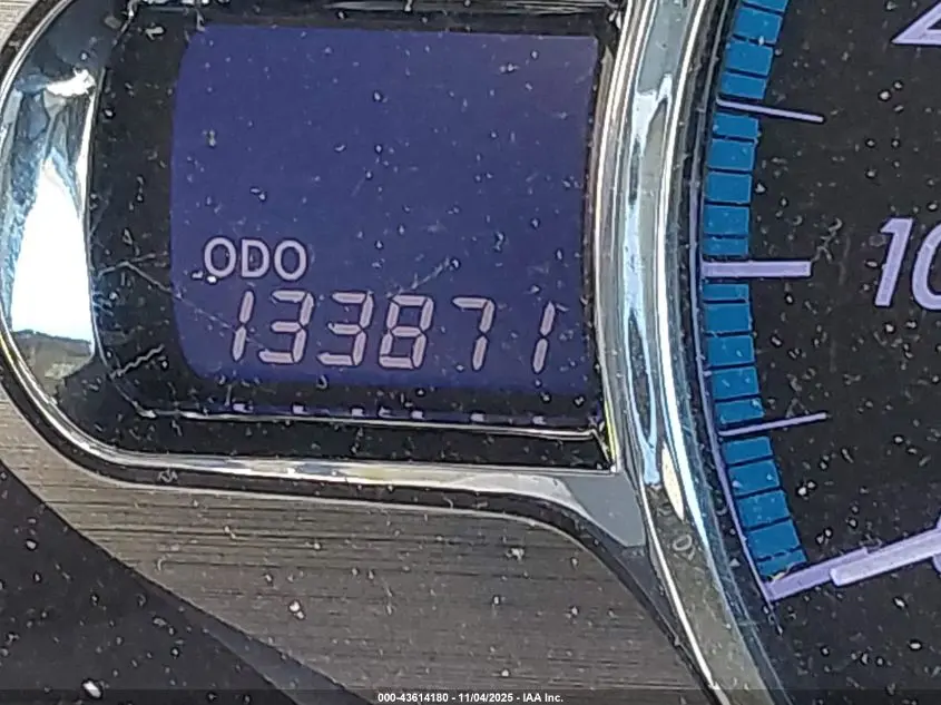 2014 TOYOTA SIENNA XLE V6 8 PASSENGER