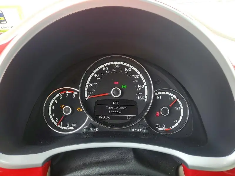 2016 VOLKSWAGEN BEETLE S  