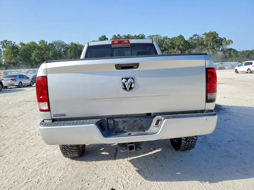 2015 RAM 1500 ST  