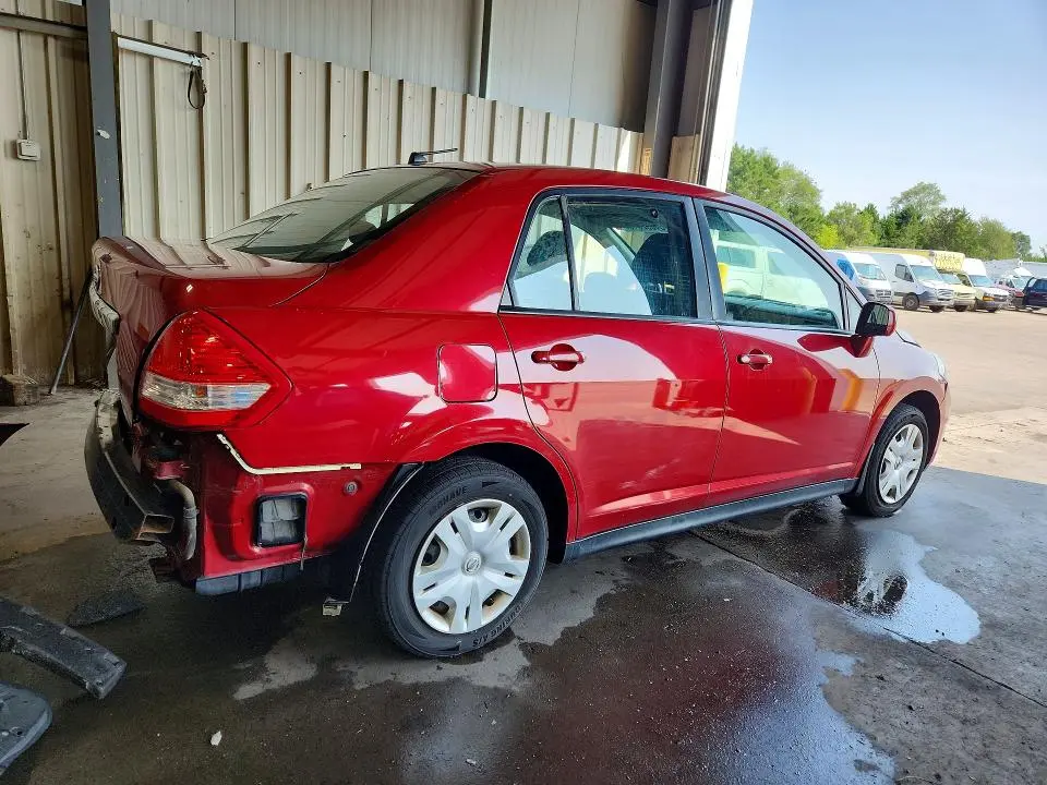 2010 NISSAN VERSA 1.8 S  