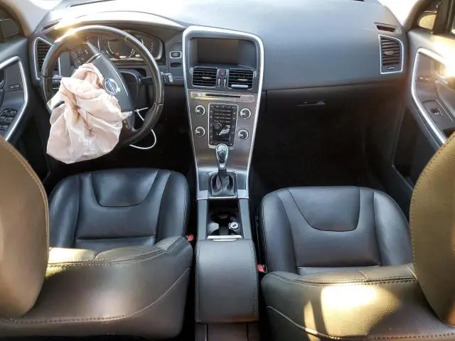 2016 VOLVO XC60 T5 PREMIER  