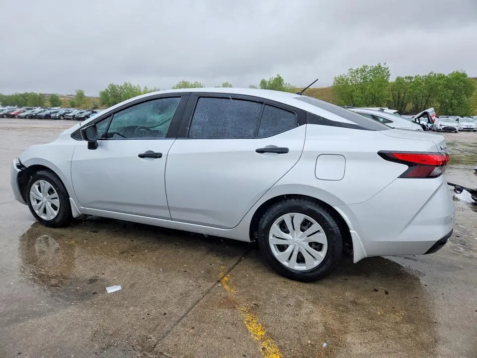 2021 NISSAN VERSA S  