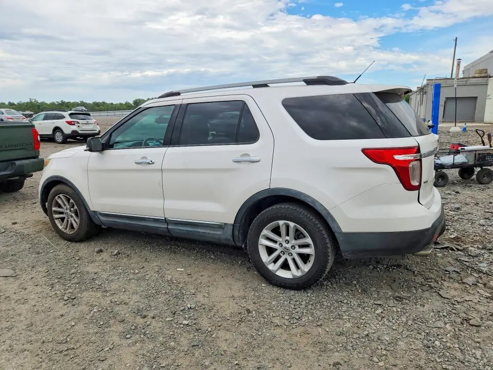 2011 FORD EXPLORER XLT  