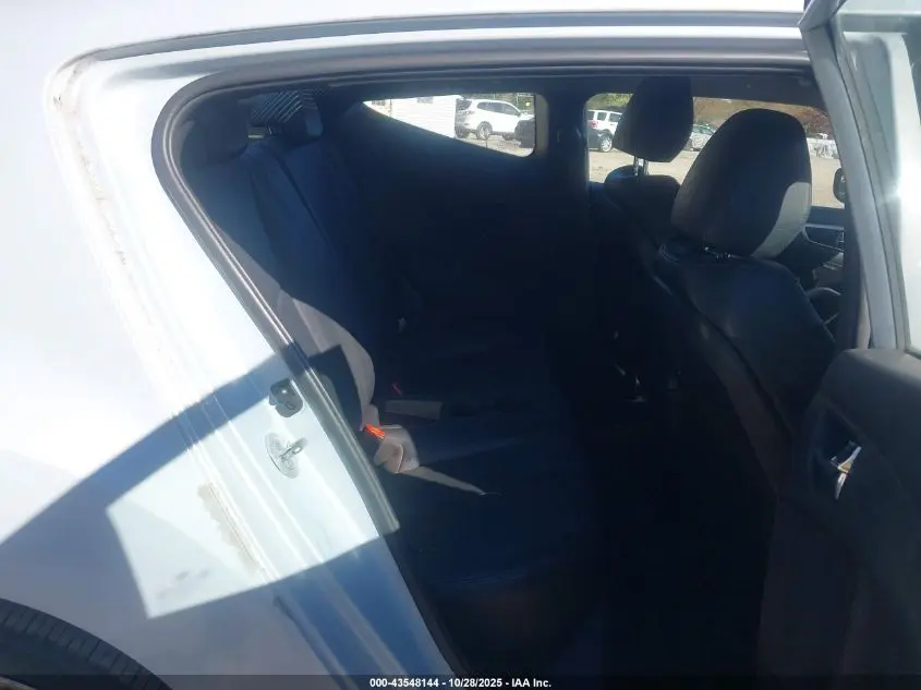 2015 HYUNDAI VELOSTER FLEX