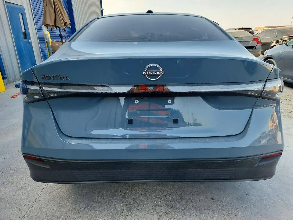 2026 NISSAN SENTRA SV  