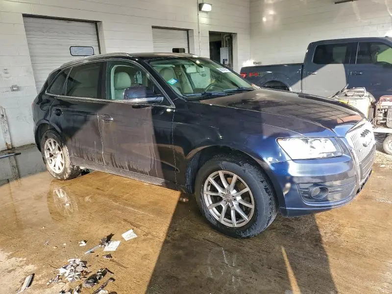 2011 AUDI Q5 PREMIUM  