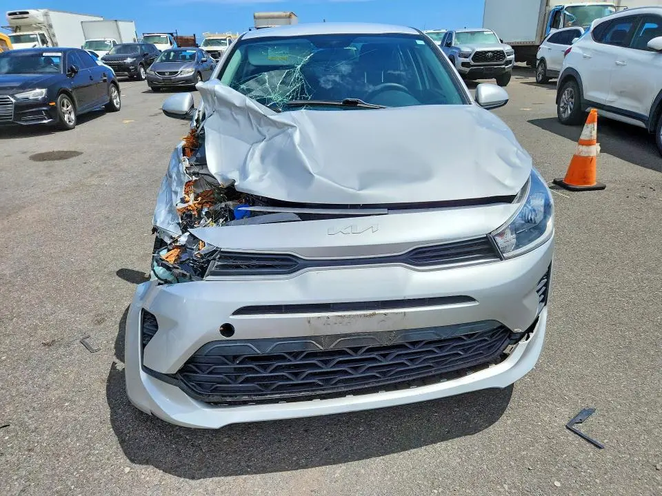 2022 KIA RIO S  