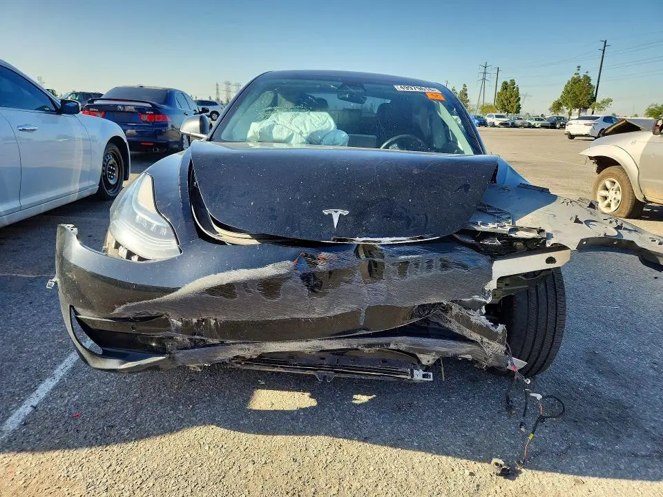 2018 TESLA MODEL 3   