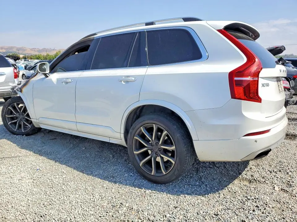 2016 VOLVO XC90 T6  