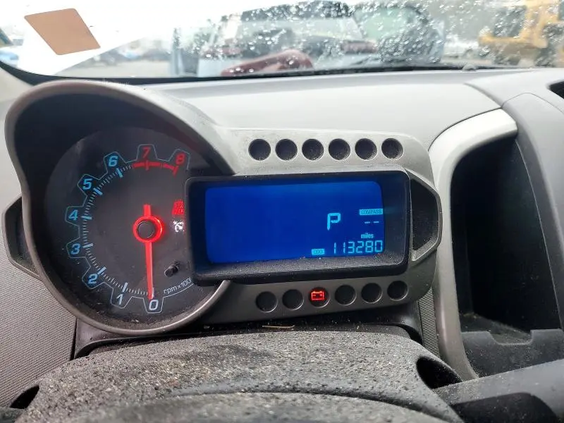 2015 CHEVROLET SONIC LT  