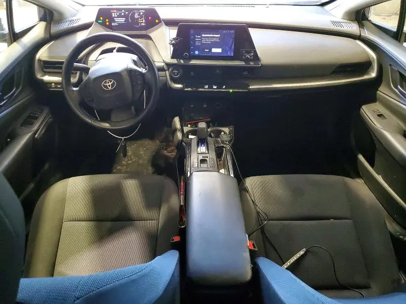 2023 TOYOTA PRIUS LE  