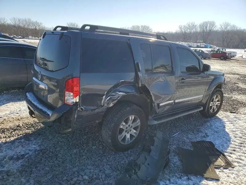 2011 NISSAN PATHFINDER S  