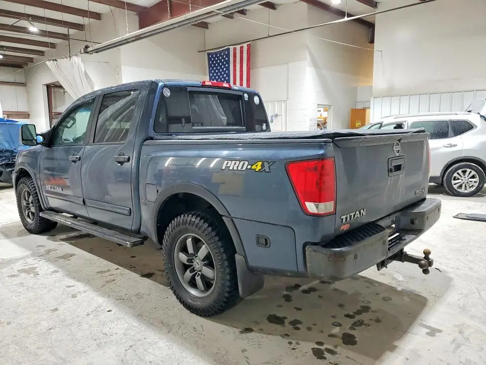 2014 NISSAN TITAN SV  