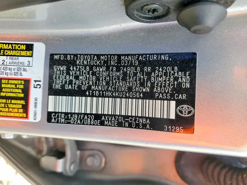 2019 TOYOTA CAMRY LE  